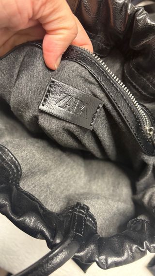 Bolso negro imitación piel poliuretano