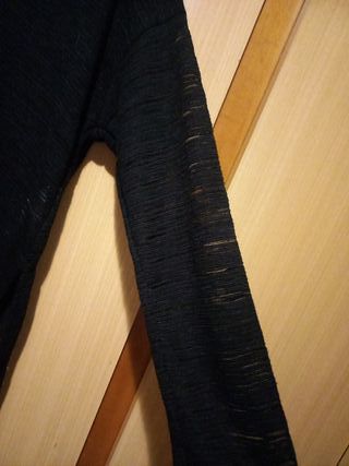 Casaca larga Bershka negra talla L