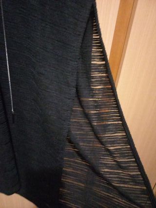 Casaca larga Bershka negra talla L