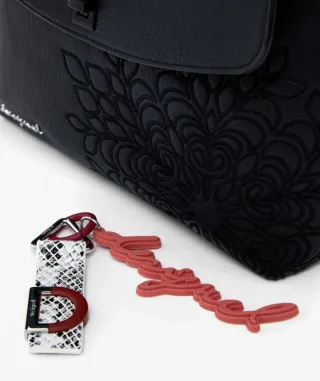 Mochila Desigual negra y blanca