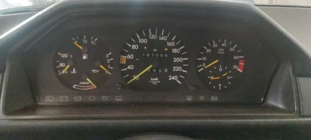 Mercedes-Benz w124 1990