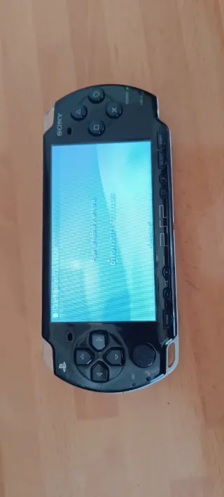 PSP 2004 + Funda + FIFA 11