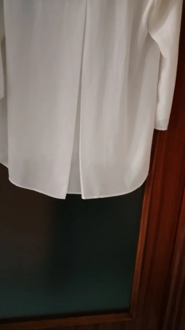 Blusa muy buena del Corte I inglés puesta 2 veces