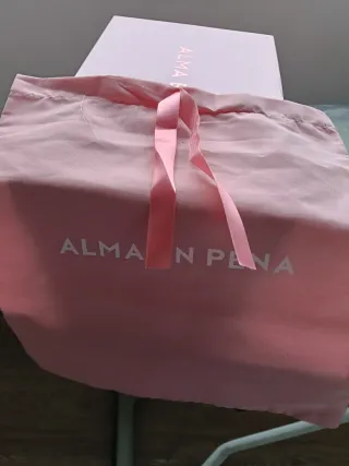 Zapatos de salón negros ALMA EN PENA