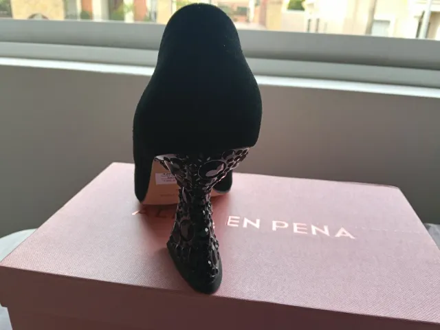 Zapatos de salón negros ALMA EN PENA