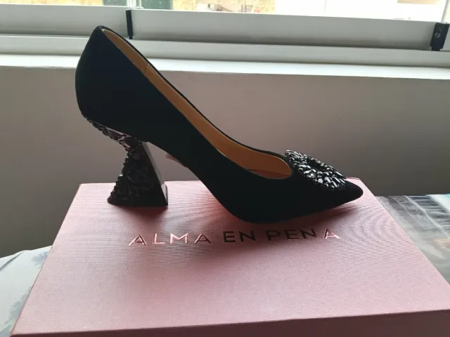 Zapatos de salón negros ALMA EN PENA