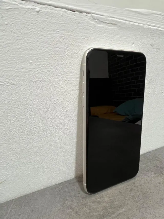 iPhone 11 Apple Negro/Plateado