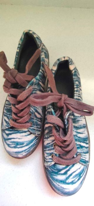 Zapatos mujer estampado cebra