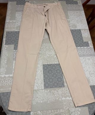 Pantalones chinos beige Massimo Dutti
