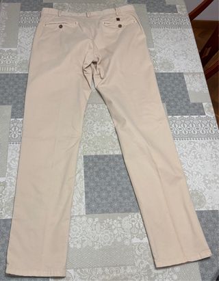 Pantalones chinos beige Massimo Dutti