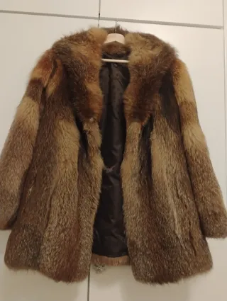 Chaquetón de piel de zorro. Sin marca