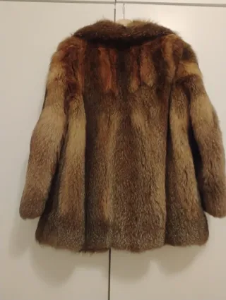 Chaquetón de piel de zorro. Sin marca