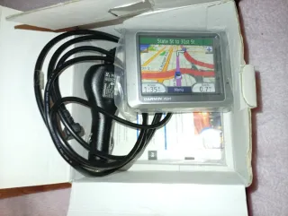 Tengo 4 como nuevos. 4 por 40 e (GPS Garmin nüvi)