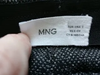 Pantalón vestir Mango gris. Talla S.