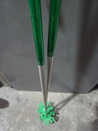 Esquís Salomon con bastones