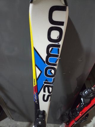 Esquís Salomon con bastones