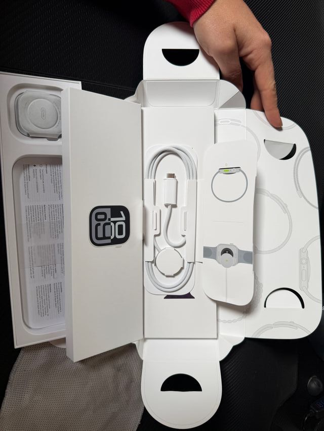 Apple Watch Series 10 Plata + Accesorios