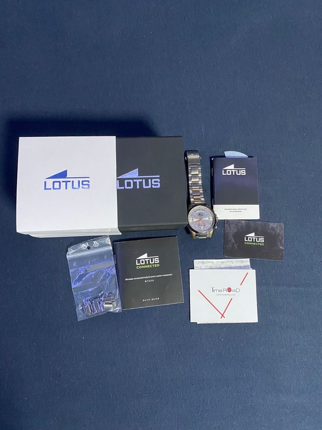 Reloj Lotus