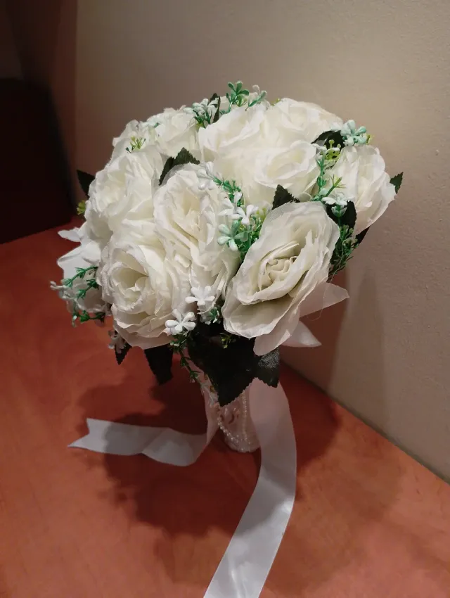 Set accesorios Novia (ramo rosas, velo y diadema)