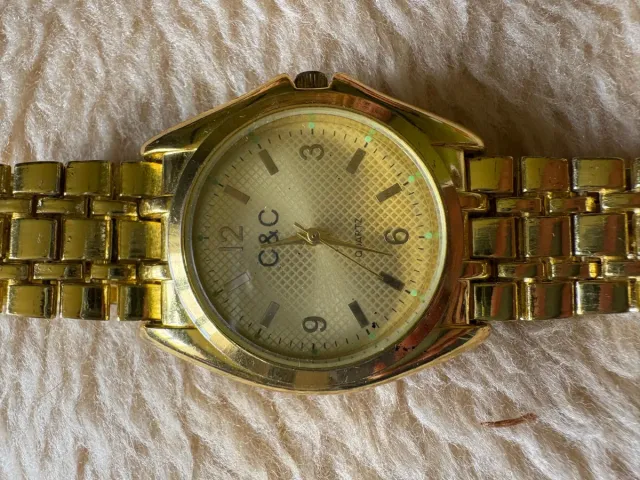 Reloj C&C Dorado