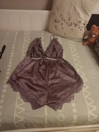 Mono corto satén lencería talla M