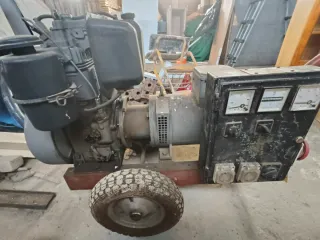 Generador diésel LOMBARDINI LDA 96