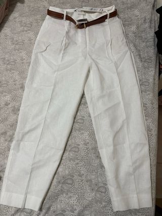Pantalones Zara blancos con cinturón