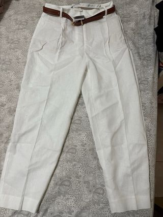 Pantalones Zara blancos con cinturón