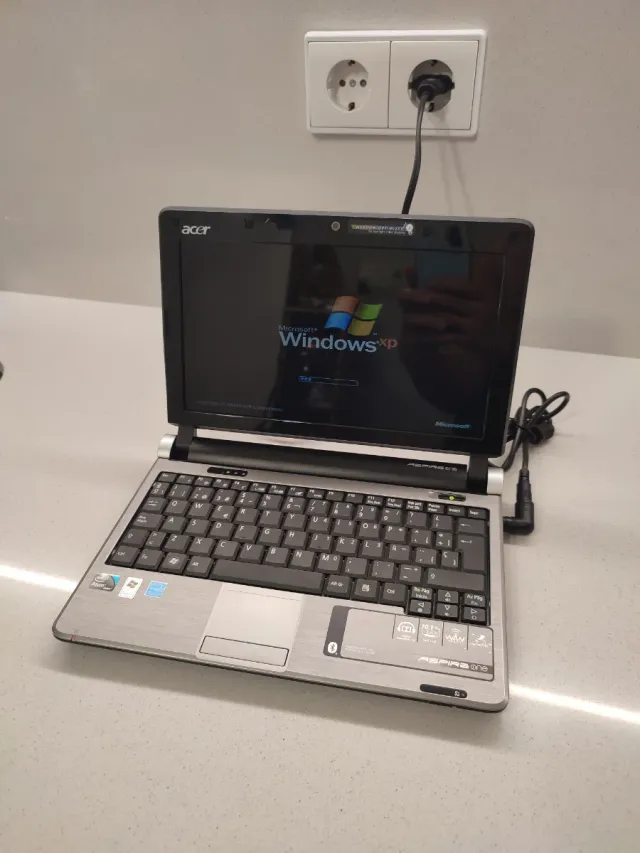 Mini Ordenador Portátil Acer 