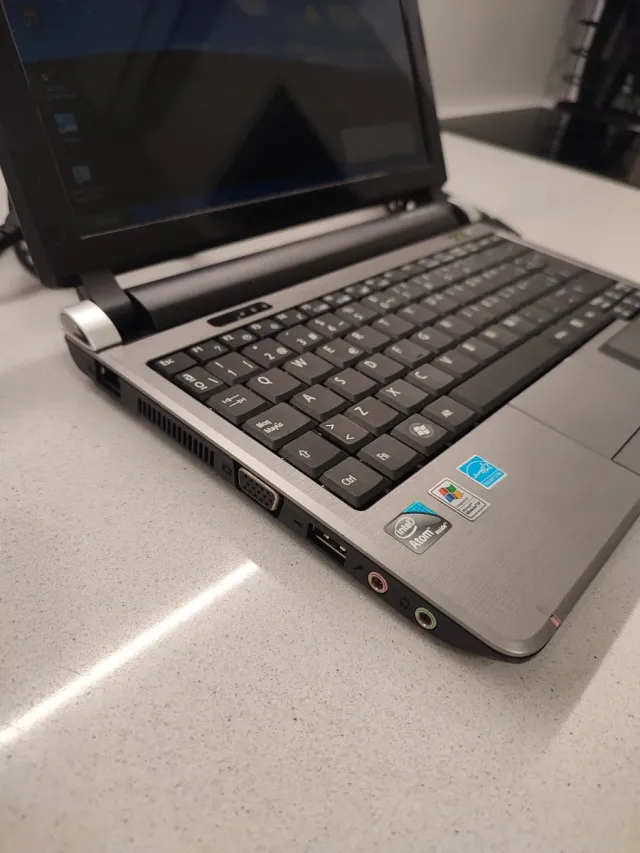 Mini Ordenador Portátil Acer 