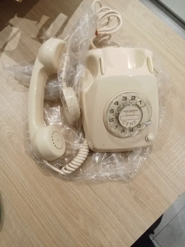 Teléfono Heraldo Antiguo Sin Usar en su embalaje