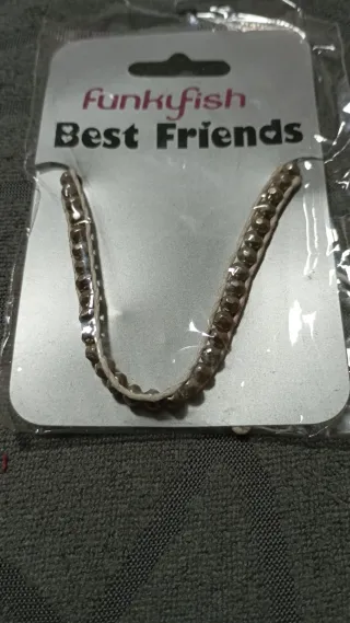 Pulseras de hilo con cuentas plateadas 0'50 cada u