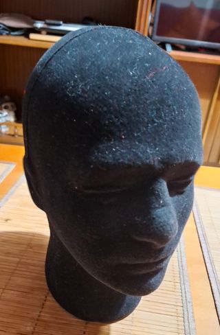 Cabeza maniquí negra para exhibición