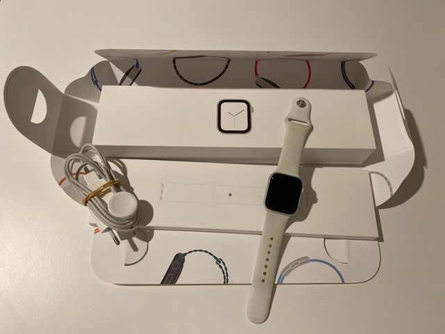 Apple Watch Series 4 Plata/Blanco 40MM