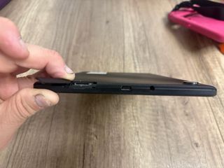 Tablet TCL 8491X 10.1 pulgadas con funda