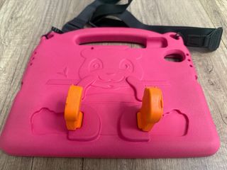 Tablet TCL 8491X 10.1 pulgadas con funda