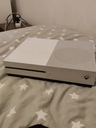 Xbox One S Blanca