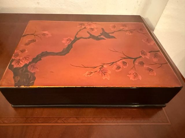 Caja lacada japonesa vintage pájaros flores