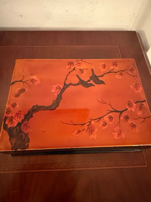 Caja lacada japonesa vintage pájaros flores