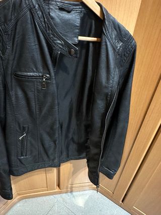 Chaqueta mujer de cuero sintético negra talla 42