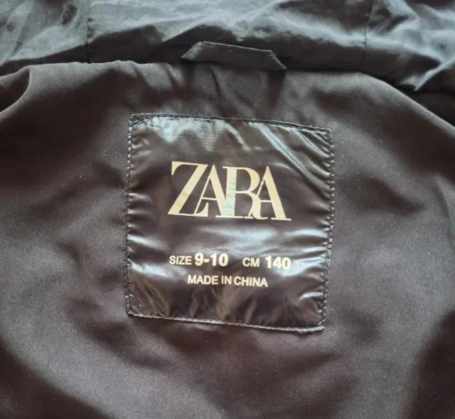 Abrigo plumífero negro de Zara 9-10 años 140 cm