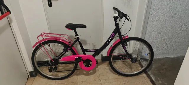 Bicicleta niña 24 rosa y negra