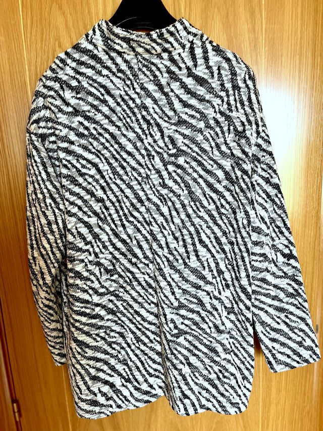Chaqueta Mango Estampado Cebra Talla M