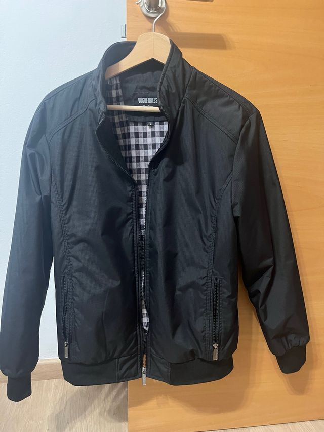 Chaqueta Negra Talla L