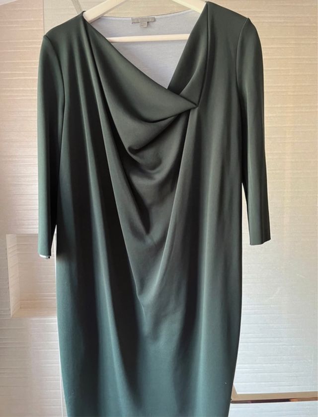 Vestido COS verde drapeado