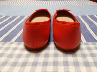 Manoletinas naranjas con lazo