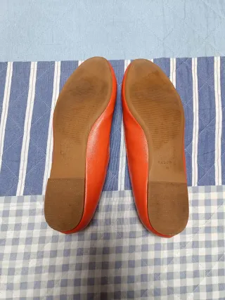 Manoletinas naranjas con lazo