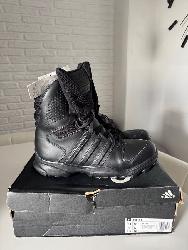 48 Botas Adidas GSG 9.2 policía seguridad
