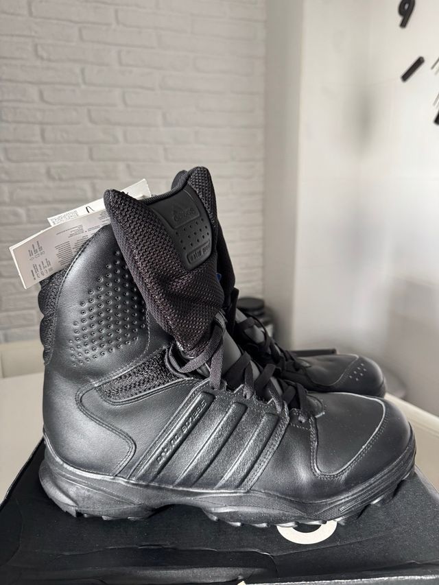 48 Botas Adidas GSG 9.2 policía seguridad