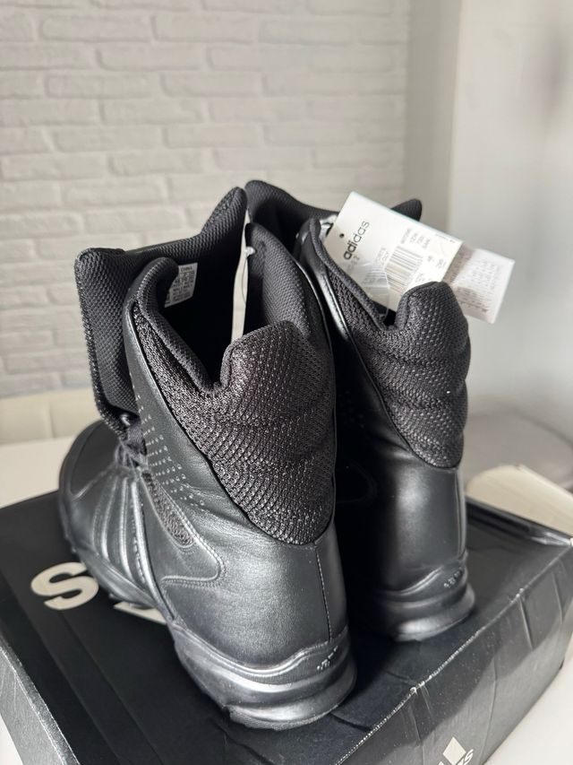 48 Botas Adidas GSG 9.2 policía seguridad